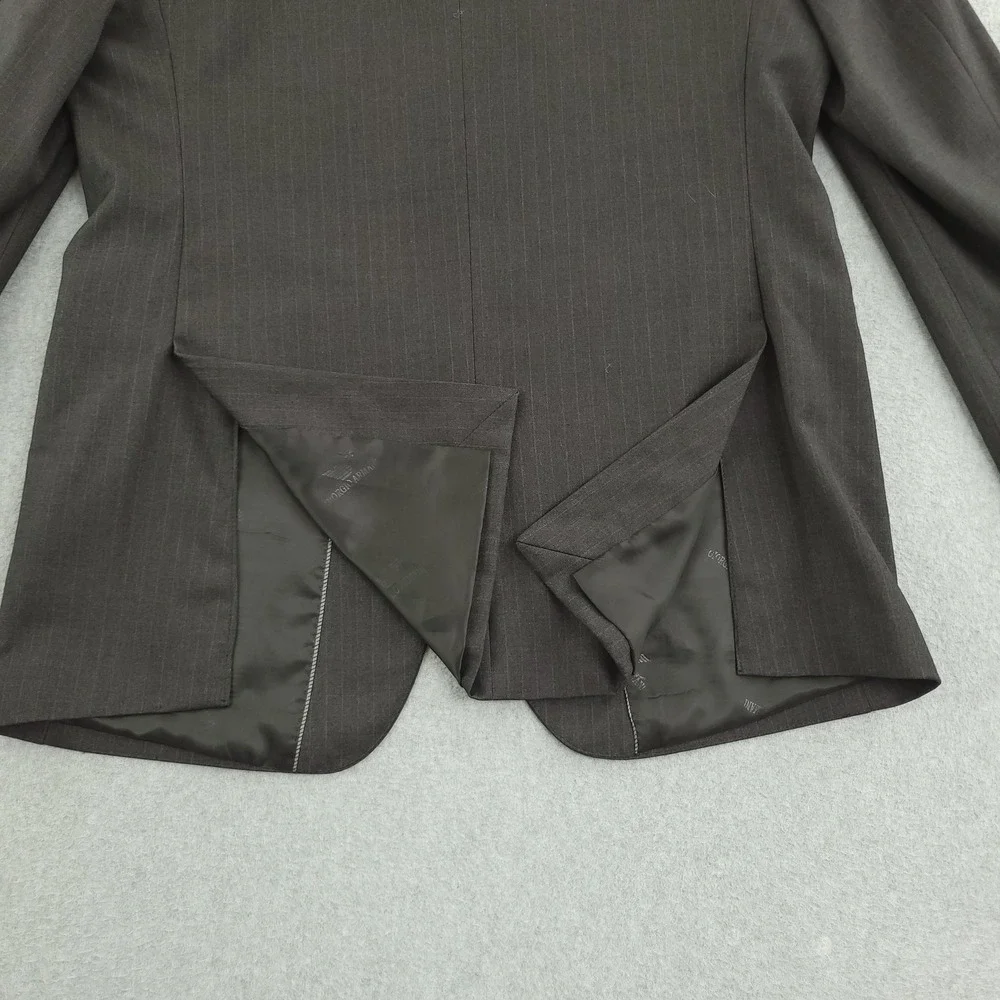 Giorgio Armani Le Collezioni Suit Jacket Mens EU 52 Gray Pinstripe Wool Blend